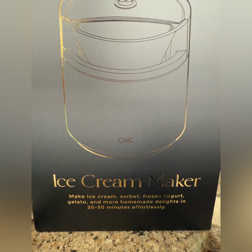 NWT Ice cream maker